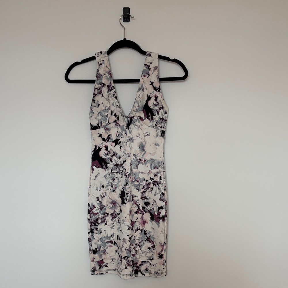 Forever 21 Floral V-Neck Mini Dress - Black and White